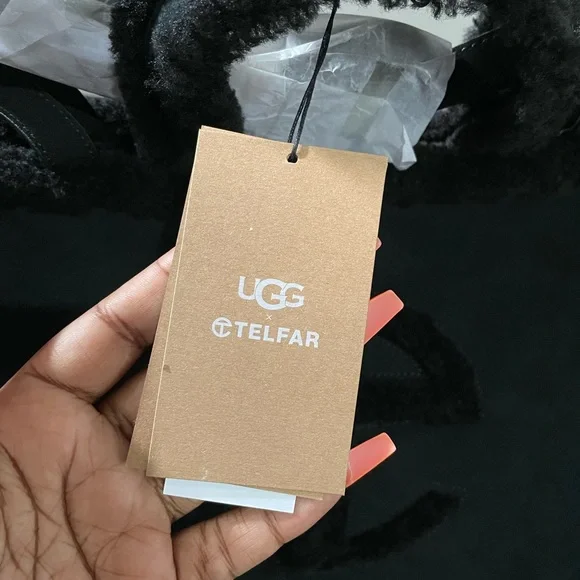 Medium Black Ugg X Telfar Bag - Picture 2 of 6